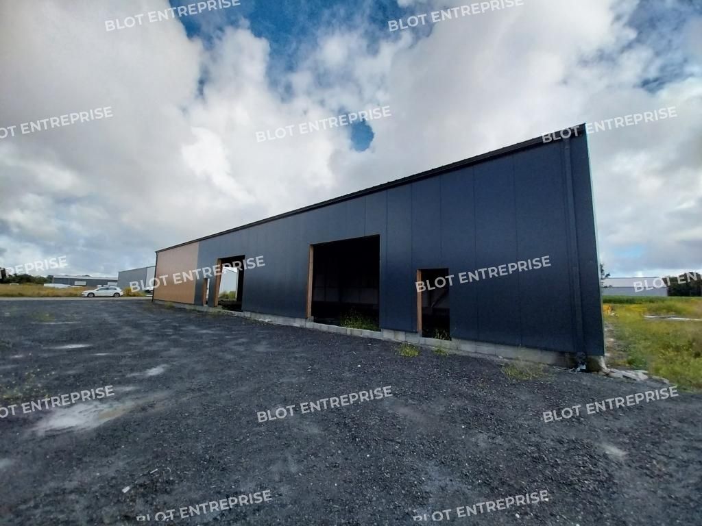 Location entrepôts 195 m² non divisibles