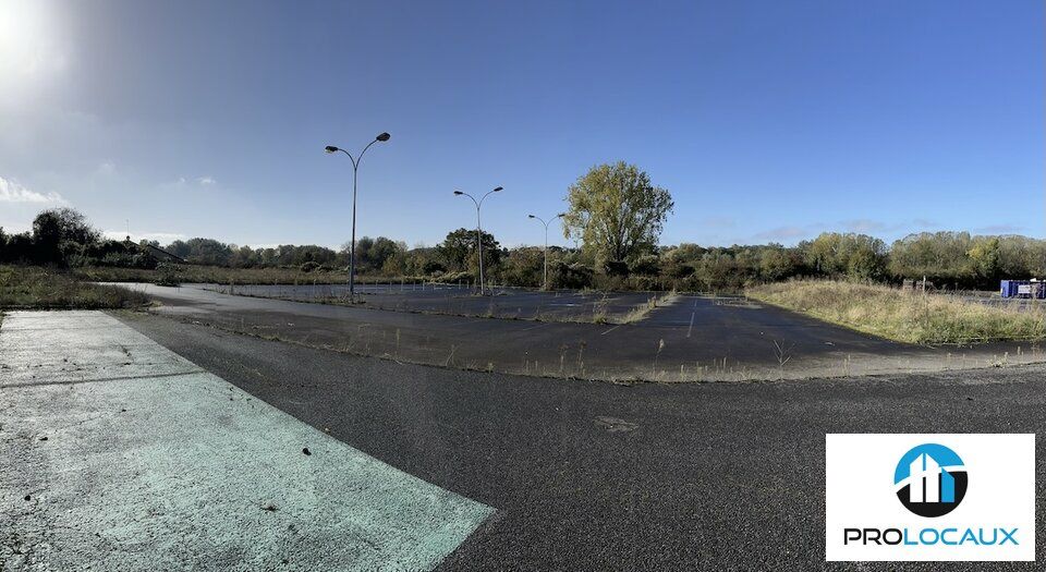 Location terrain 2550 m² non divisibles