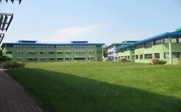 Location bureaux 112.00 m² à CANEJAN