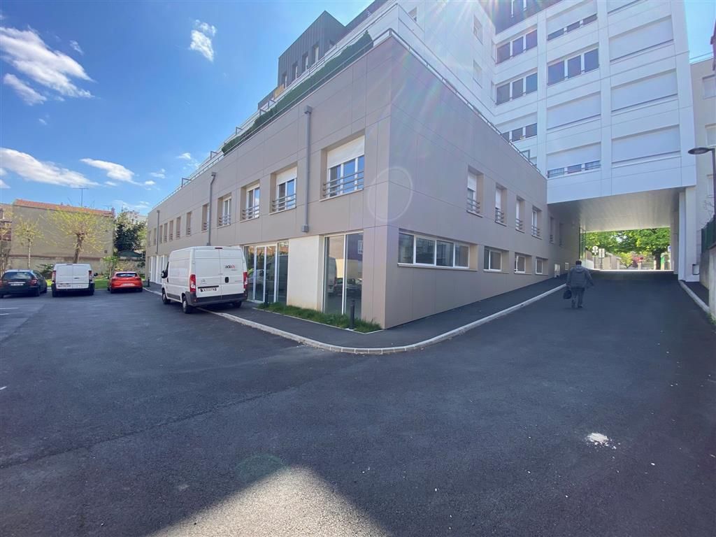 Vente entrepôts 827 m² non divisibles