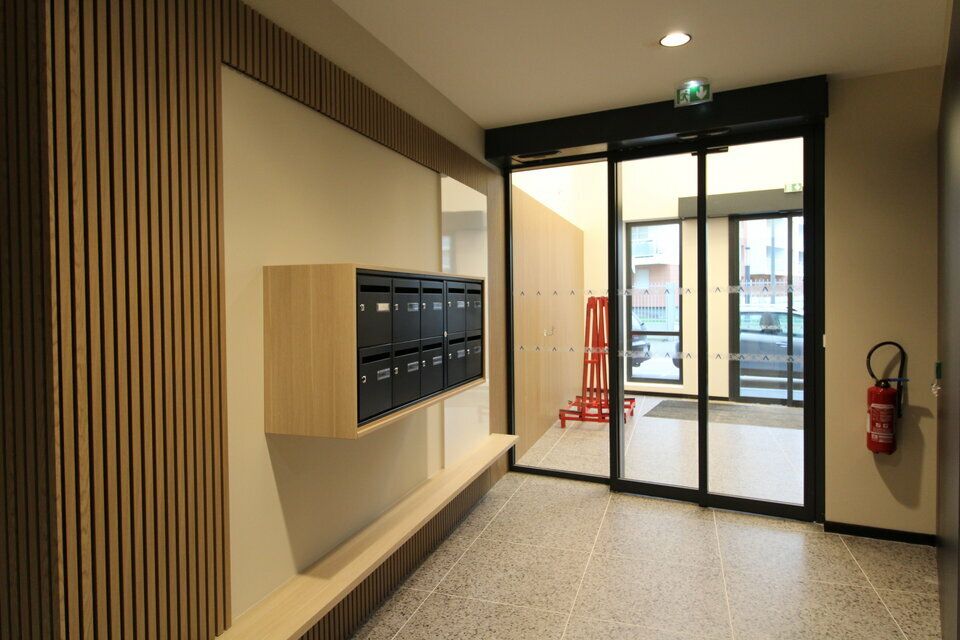 Location bureau - 736 m²