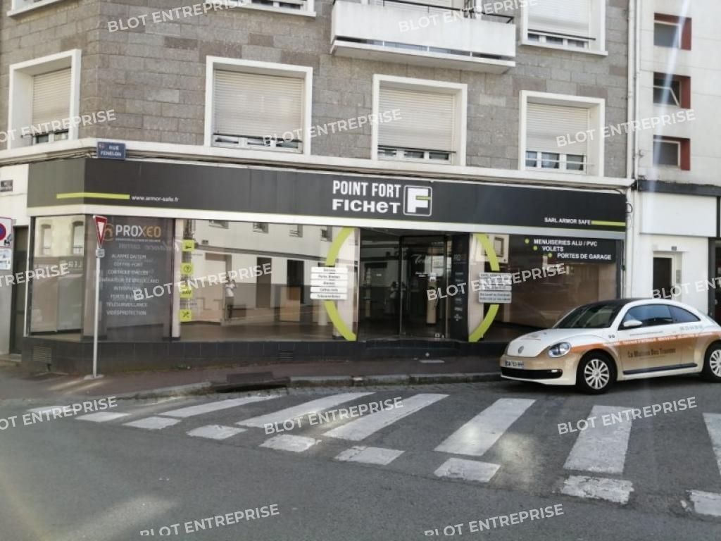 Location local commercial 148 m² non divisibles