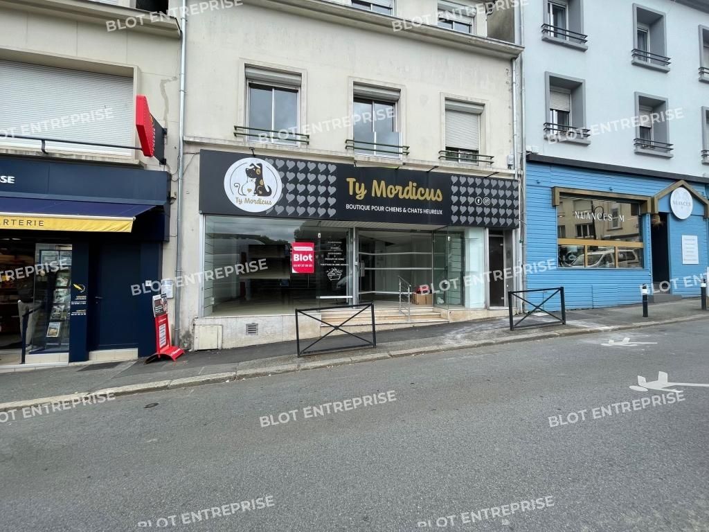 Location local commercial 120 m² non divisibles