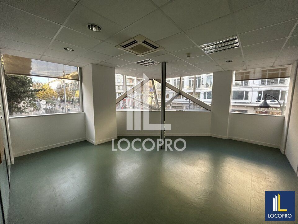 A LOUER - BUREAUX 327 M2 - NICE CENTRE VILLE