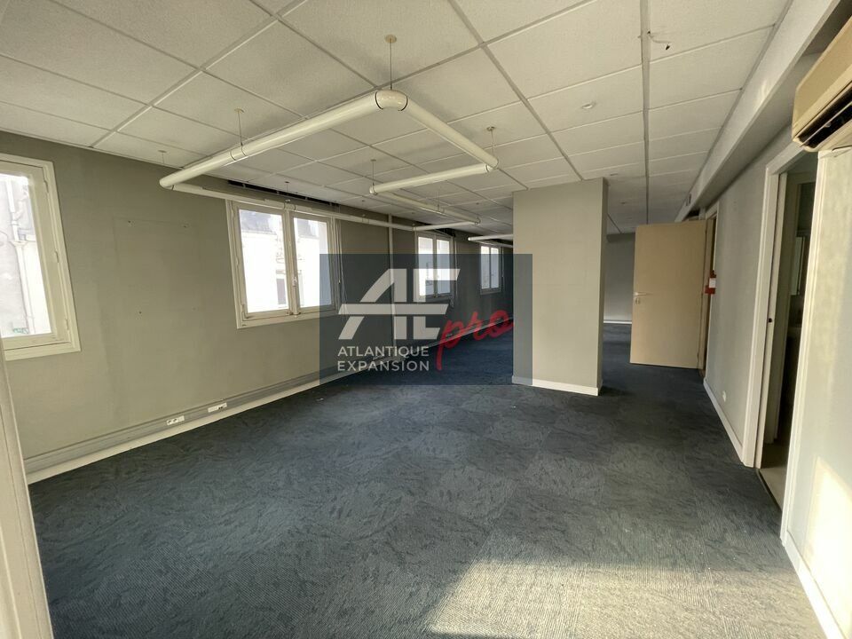 Vente bureaux 400 m² non divisibles