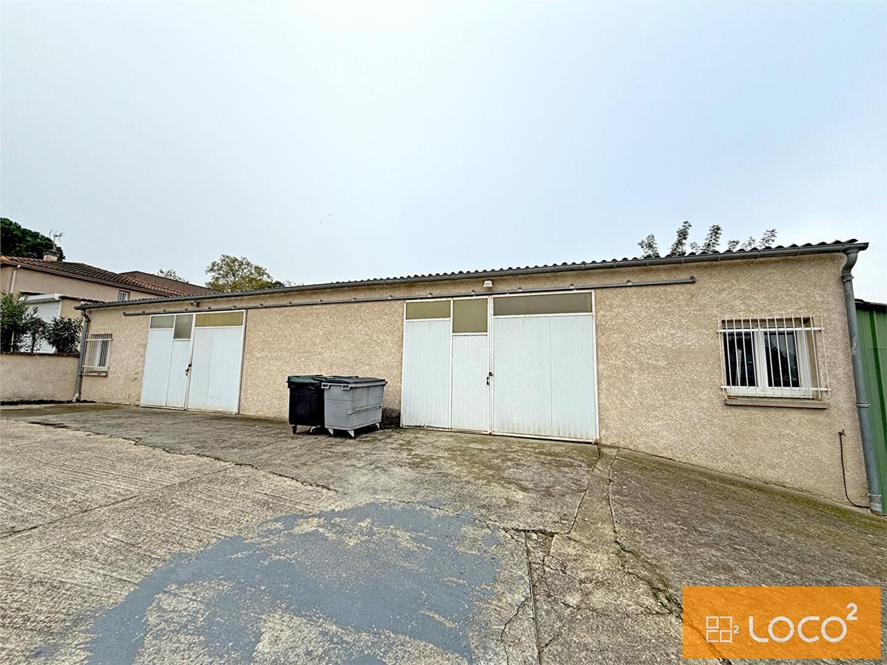 Location local 260.00 m² à MONTRABE