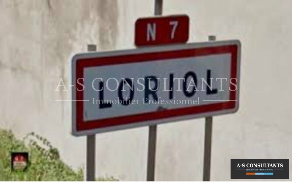 LORIOL (26750) à louer entrepôt ou local de stockage et bureaux proche des axes principaux avec de nombreux stationnements