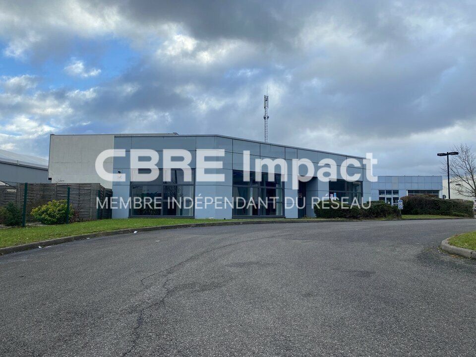 Vente local d''activites 590 m² non divisibles