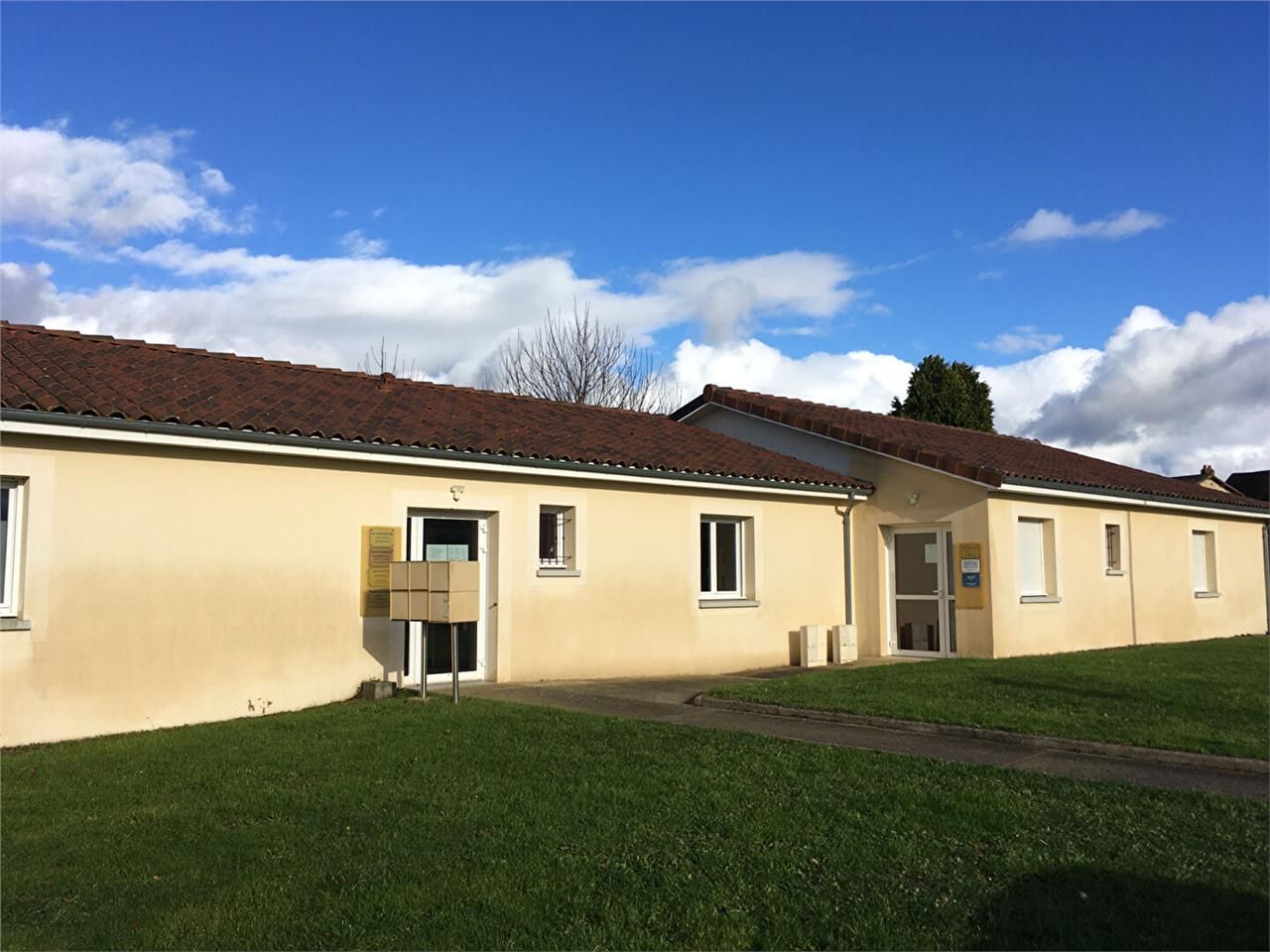 Location bureaux 24.00 m² à SEREILHAC