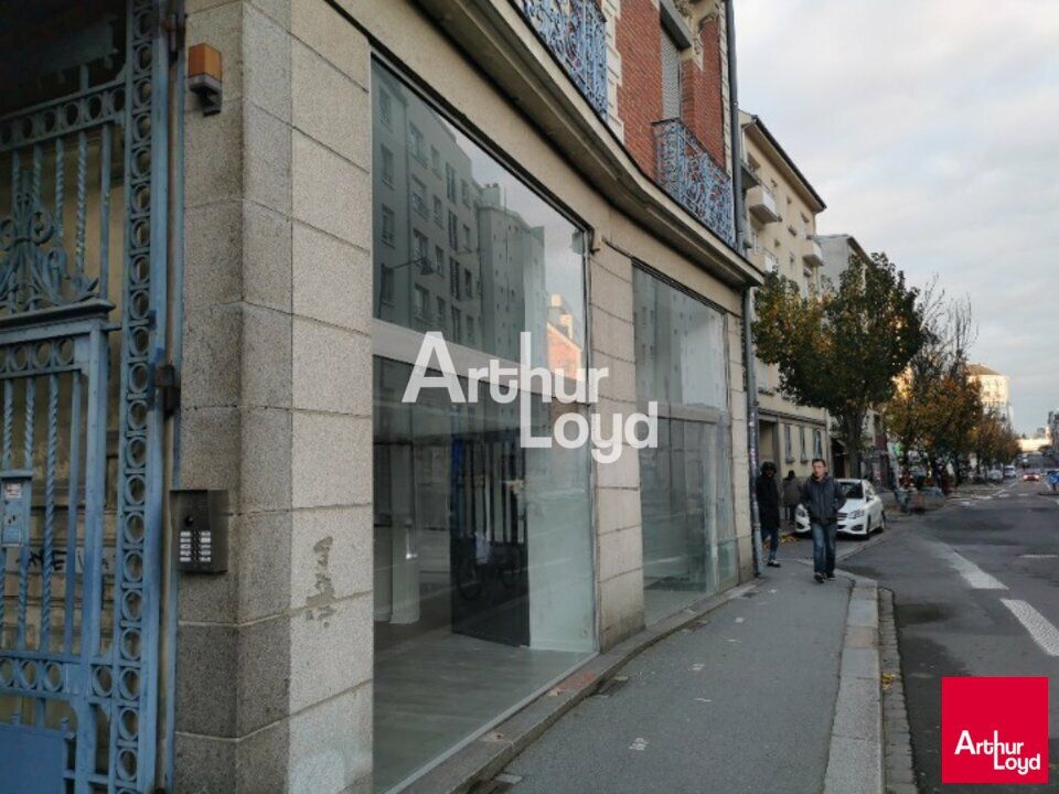 Location bureaux 84 m² non divisibles