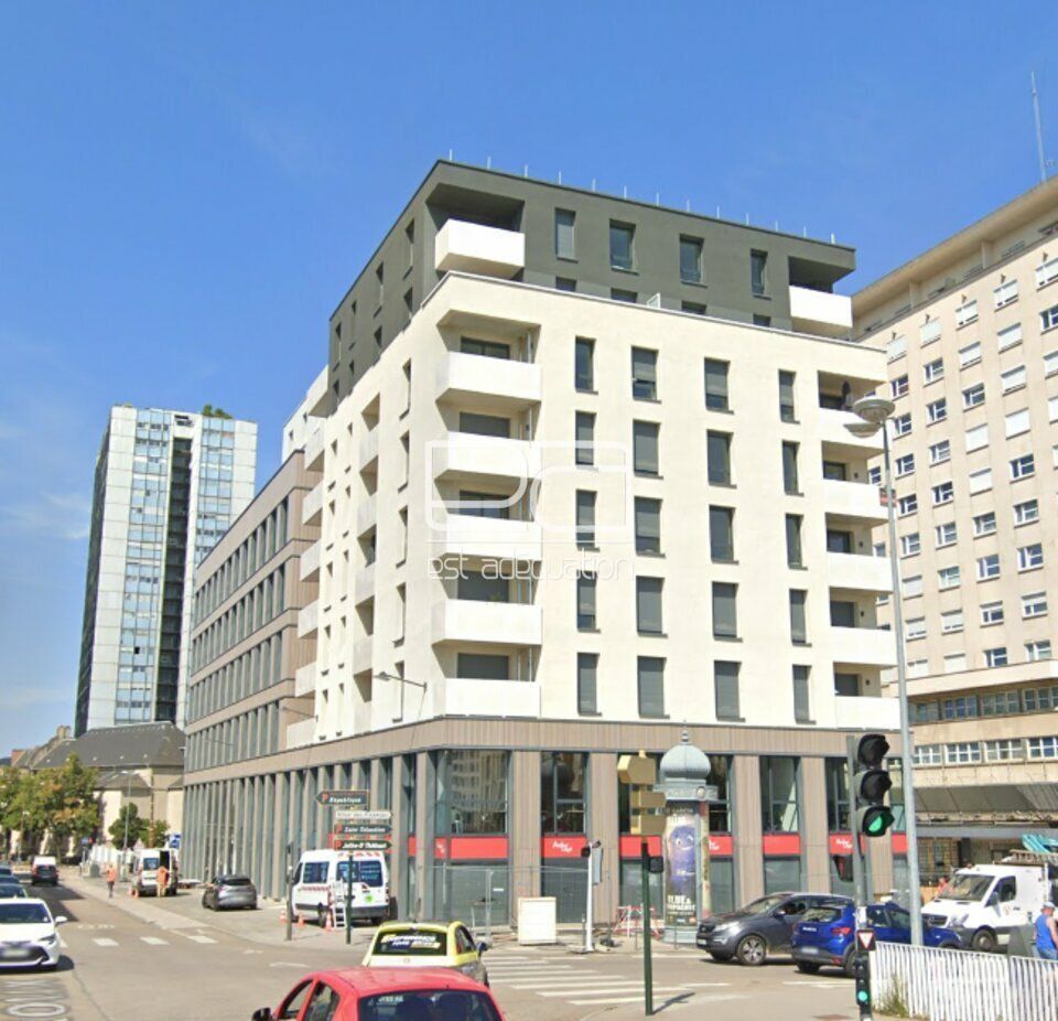 Location bureaux 403.23 m² divisibles à partir de 83.67 m²