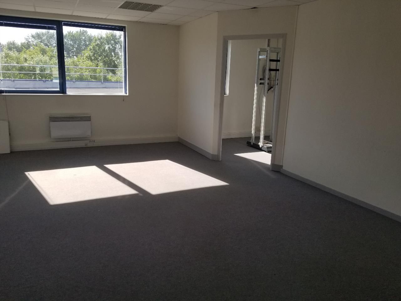 Location bureau Hérouville-Saint-Clair (14200) - 153 m²