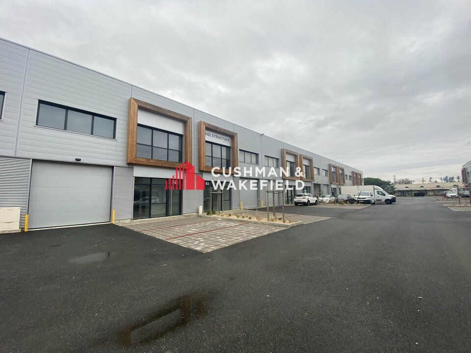 Location activité/entrepôt - 296 m²