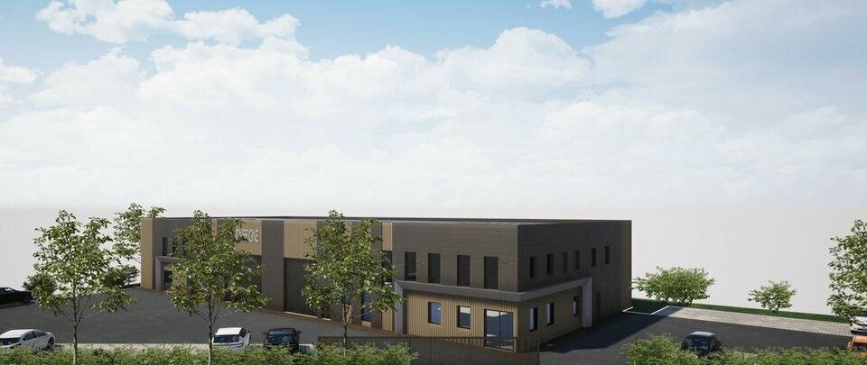 À Louer : Local d'Activités de 515 m² à Trévoux - Parc d'Activités Sécurisé avec Superbe Visibilité