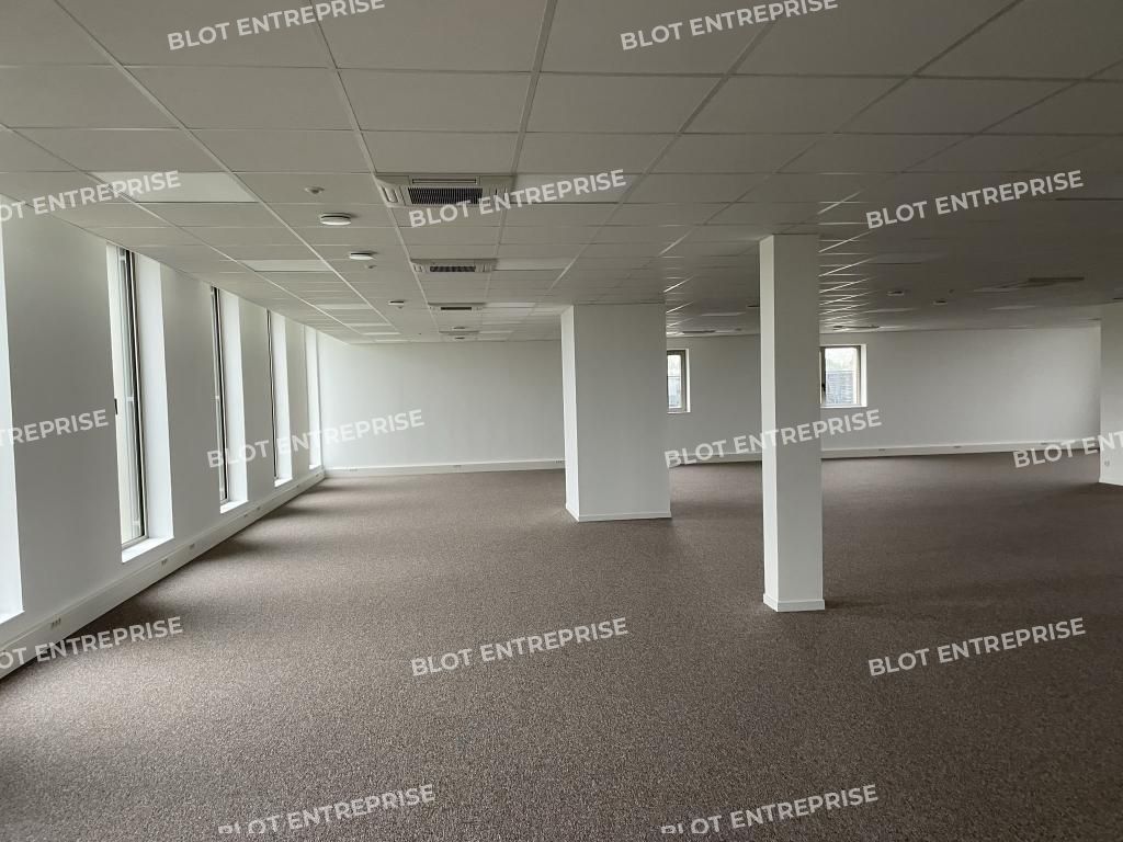 Vente bureaux 375 m² non divisibles