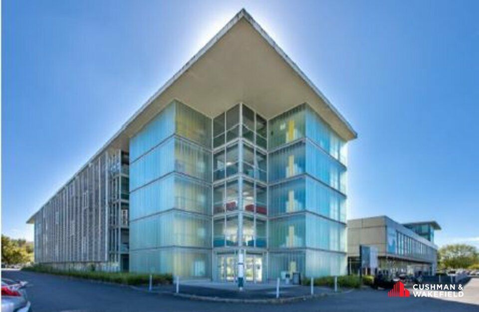 Location bureaux 303.37 m² non divisibles