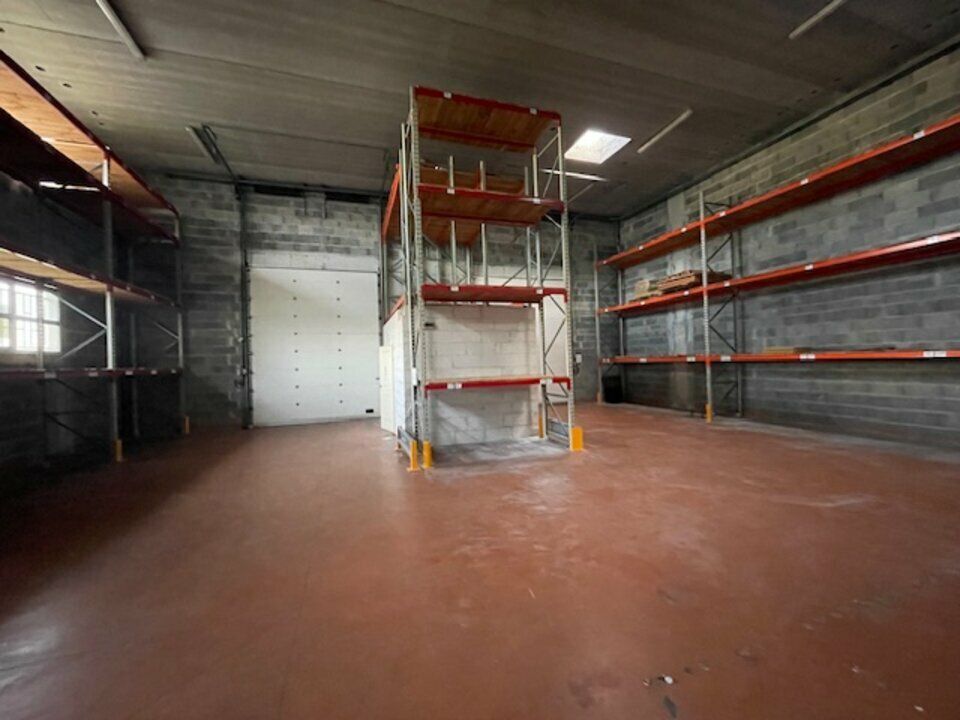 Location local d''activites 455 m² non divisibles