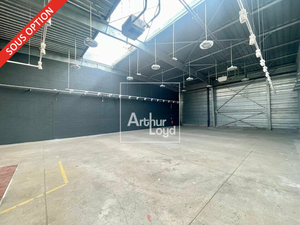 Location local d''activites 460 m² non divisibles