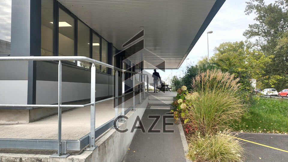  A VENDRE ENTREPÔT - PROCHE ROCADE - BRUGES