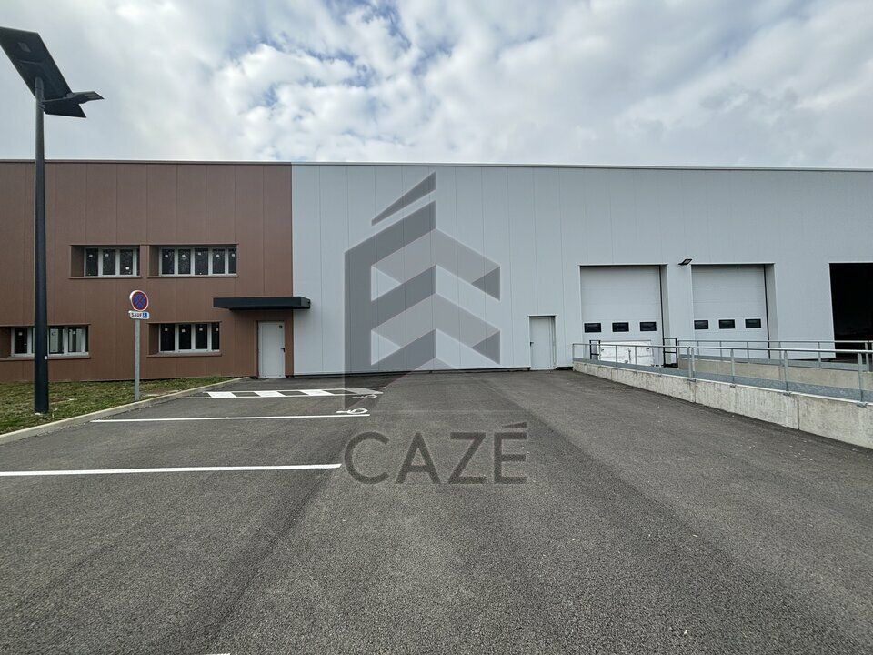 ENTREPÔT A LOUER - PROCHE A10 