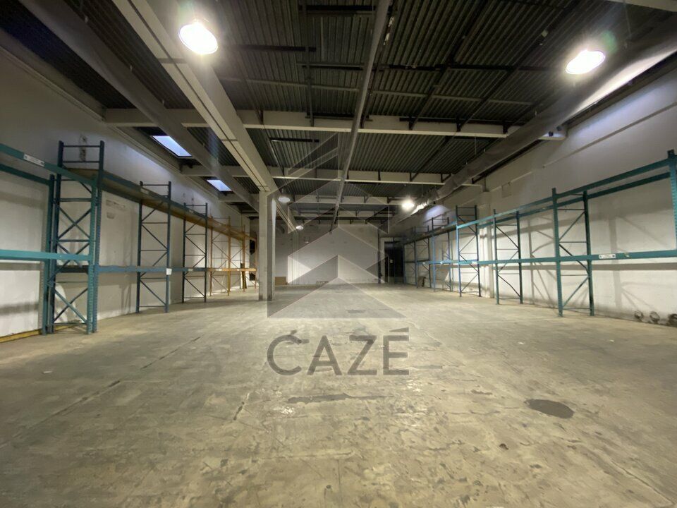 Location activité/entrepôt - 378 m²