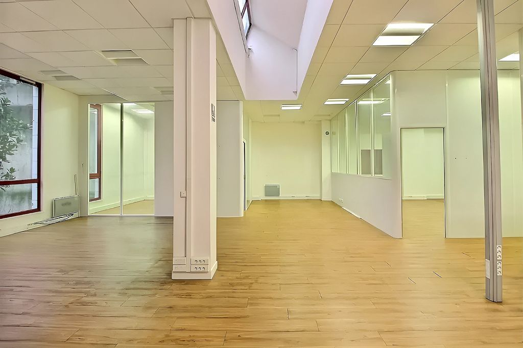 Location bureaux 734 m² divisibles à partir de 211 m²