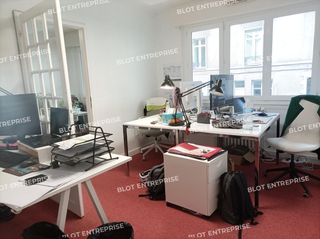 Location bureaux 69 m² non divisibles