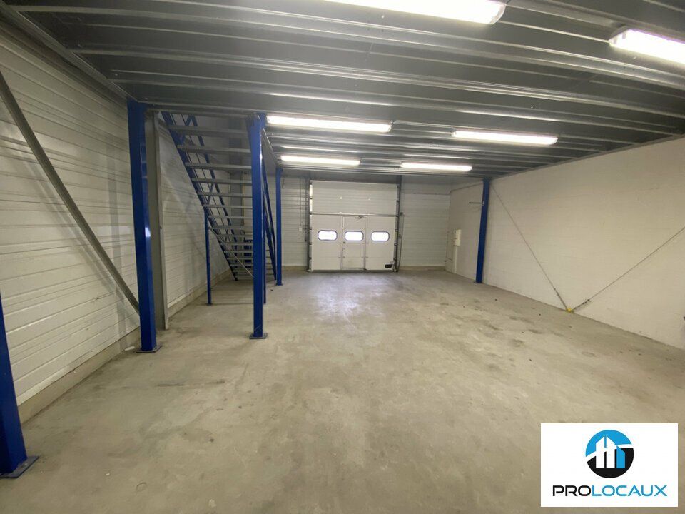 Location local d''activites 190 m² non divisibles