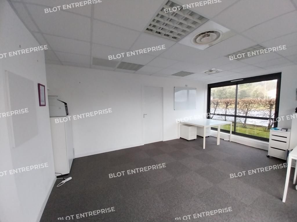 Location bureaux 40 m² non divisibles