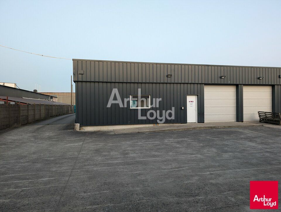 Location local d''activites 390 m² non divisibles