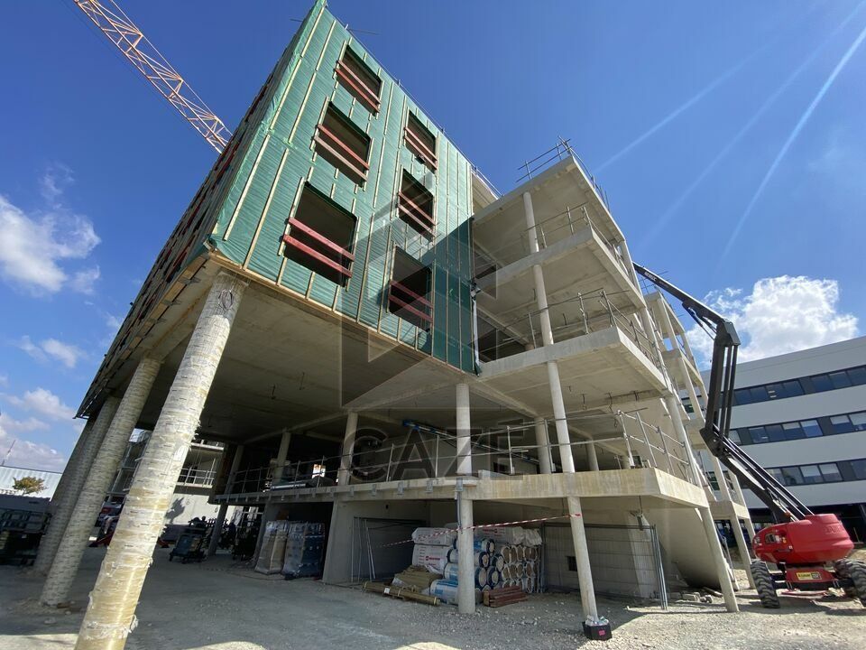 Location bureaux 426.71 m² divisibles à partir de 240 m²