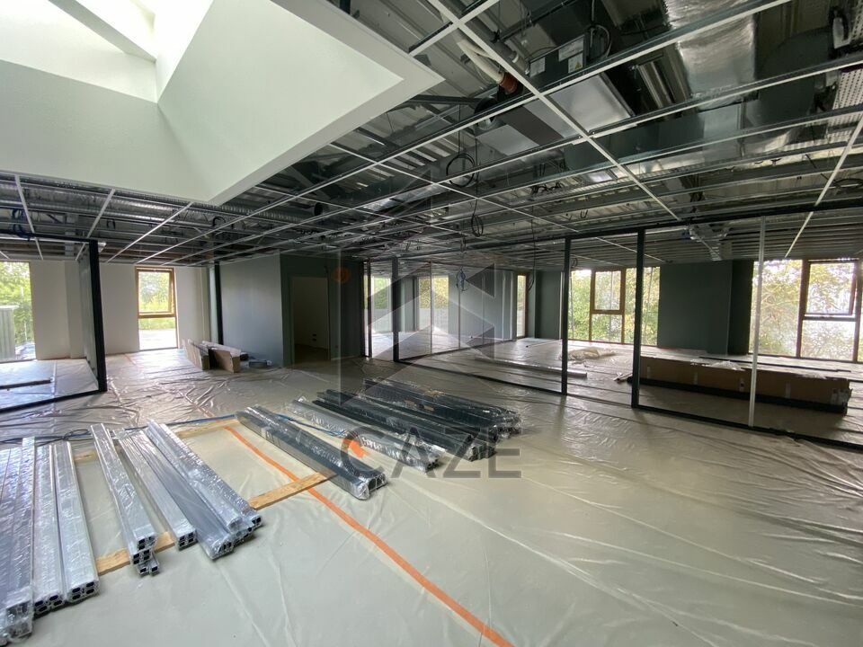 BUREAUX NEUFS A LOUER - BRUGES 