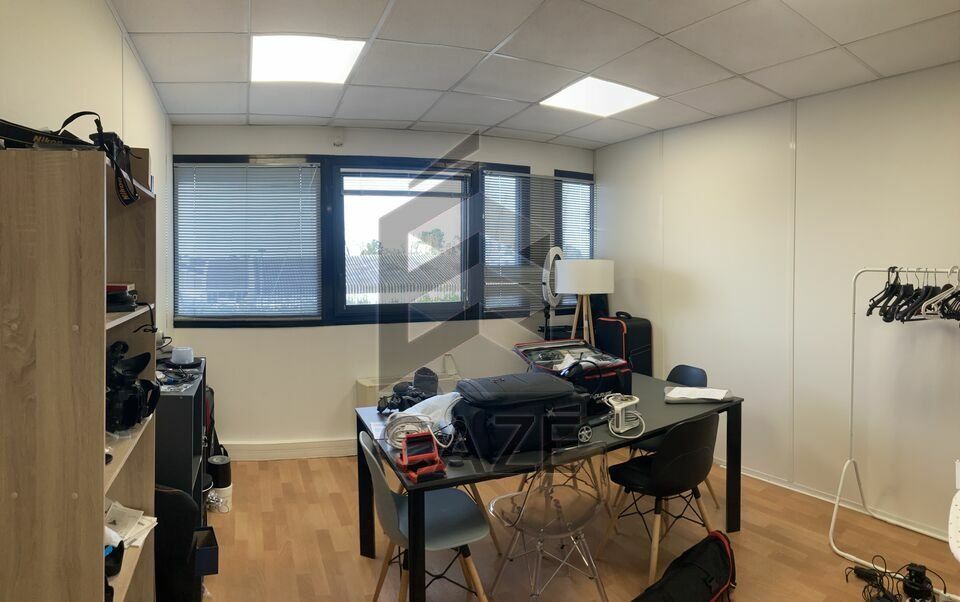 BUREAUX A LOUER - CANEJAN - PROCHE ROCADE 