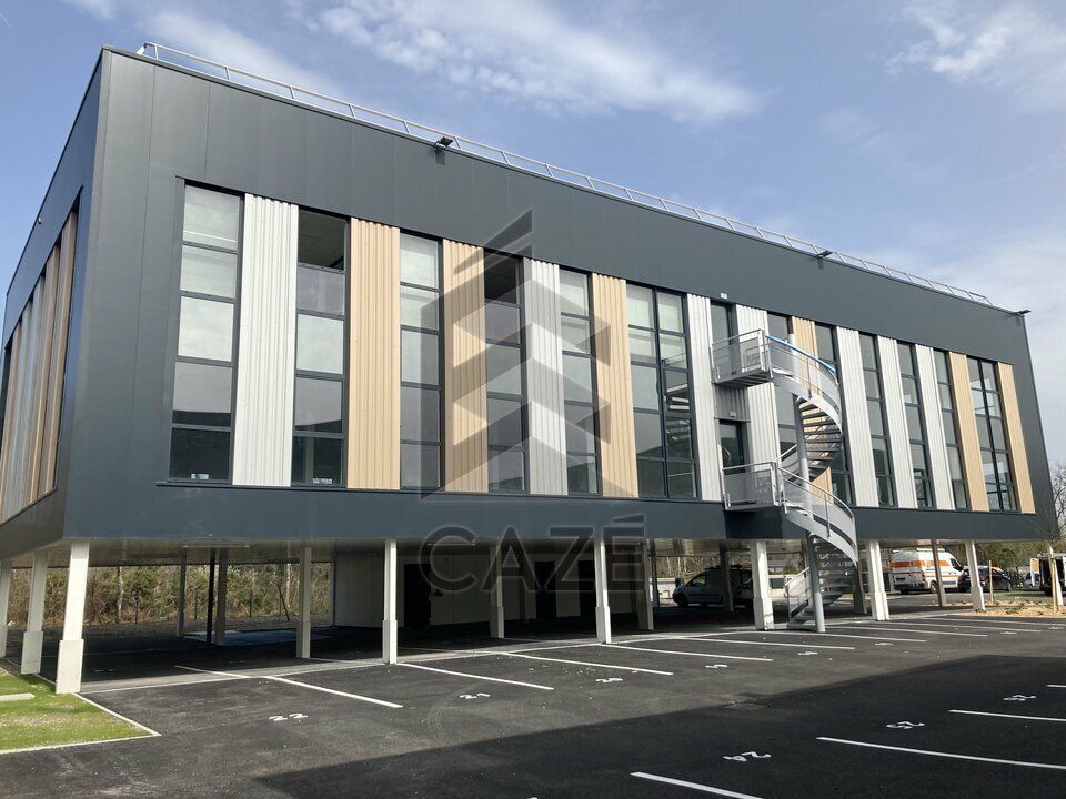 Vente bureaux 222 m² divisibles à partir de 65 m²
