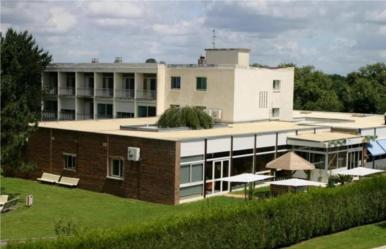 Vente local commercial 2500 m² non divisibles