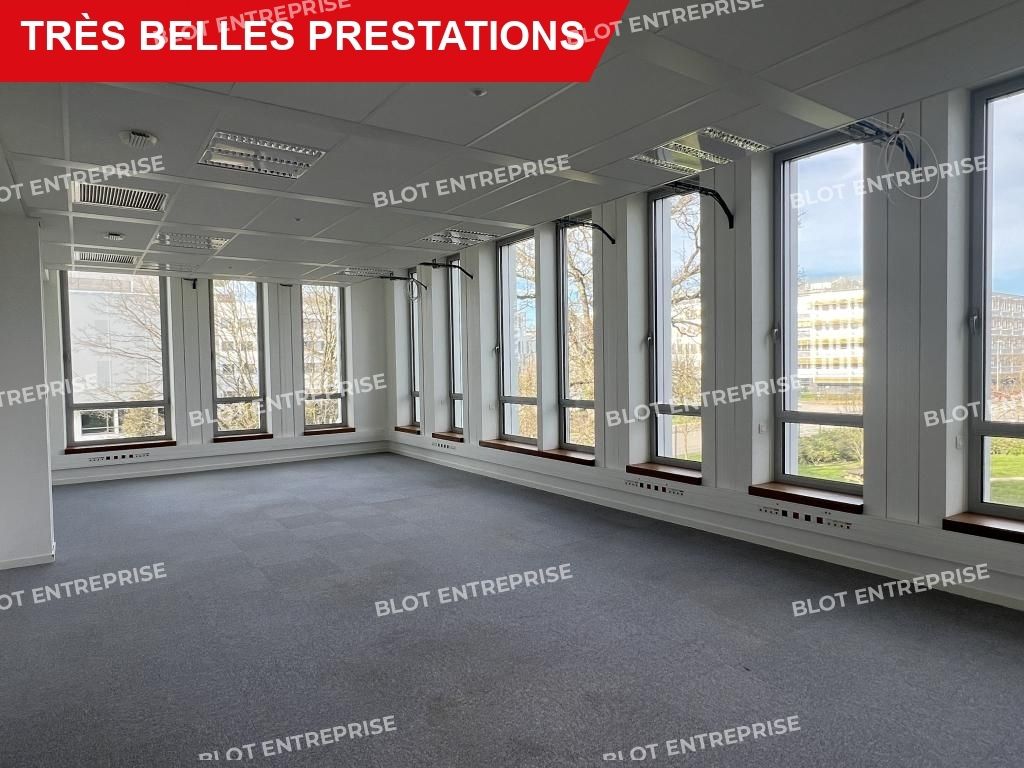 Location bureaux 605 m² non divisibles
