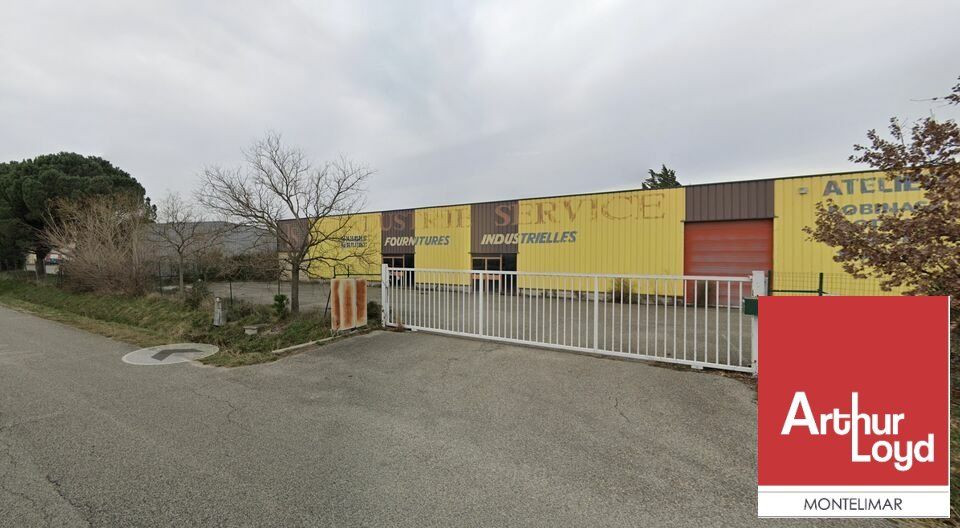 MONTELIMAR NORD - ZONE DU MEYROL - A louer entrepôt d'une surface d'environ 600 m2 avec bureaux et parking.