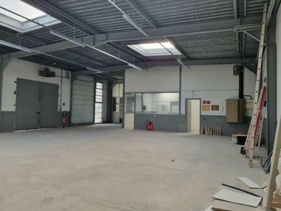 Bâtiment industriel disponible à Troyes (10)