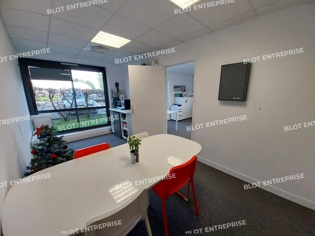 Location bureaux 40 m² non divisibles