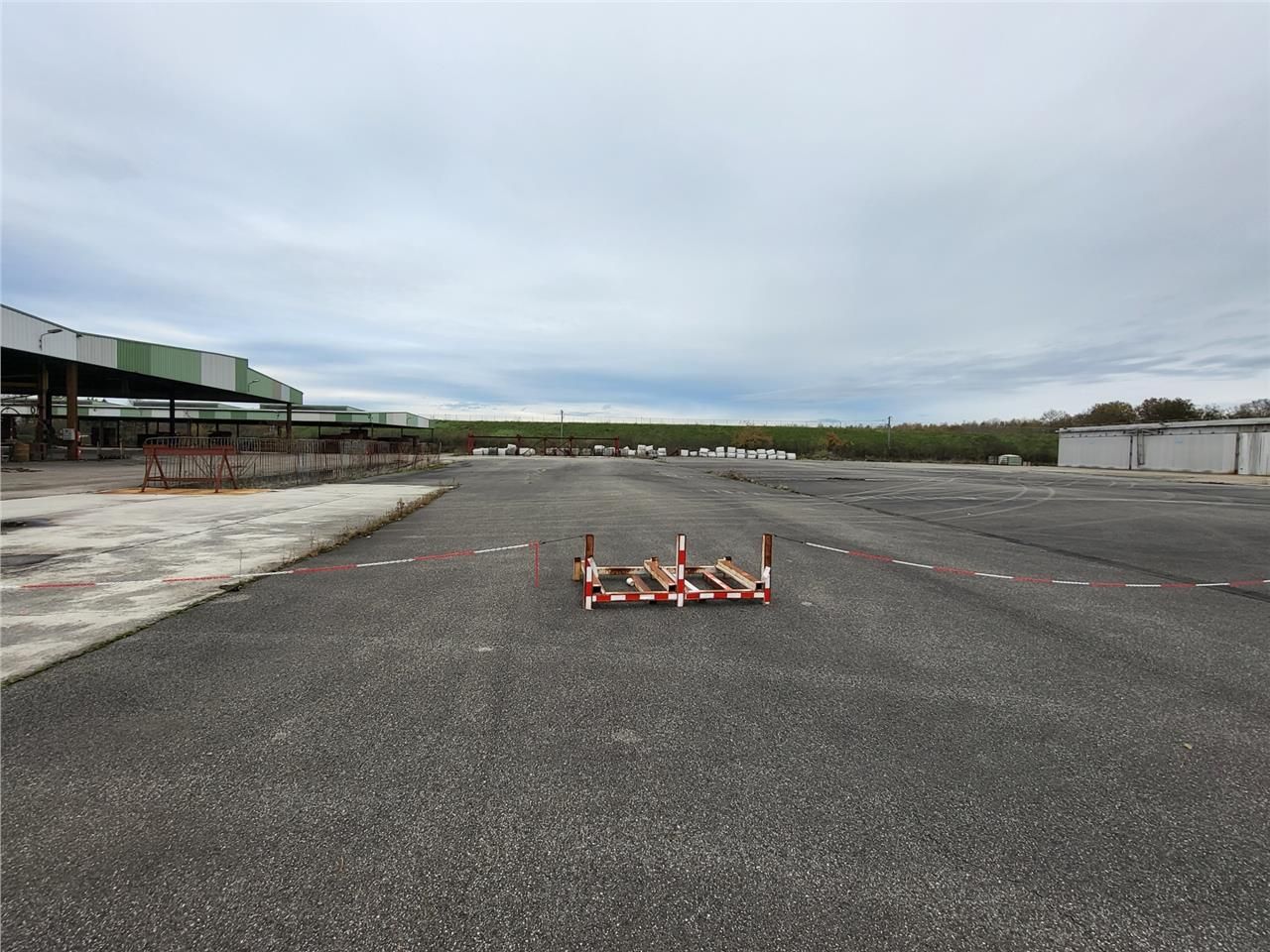 Location terrain 17565 m² à Saint-Just