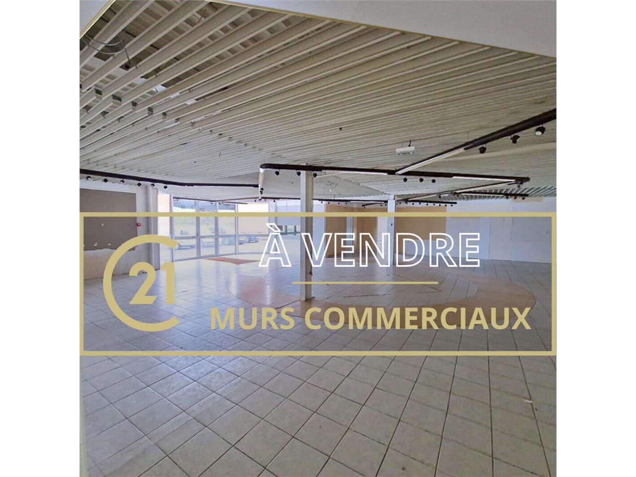 Vente local 564.00 m² à CAEN