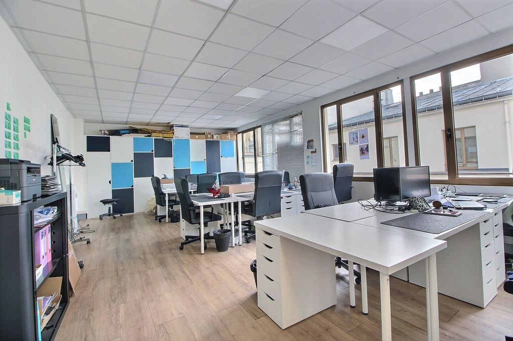 Location bureaux 85 m² non divisibles