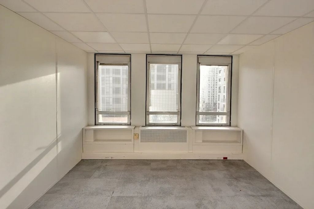 Location bureaux 3240 m² divisibles à partir de 405 m²