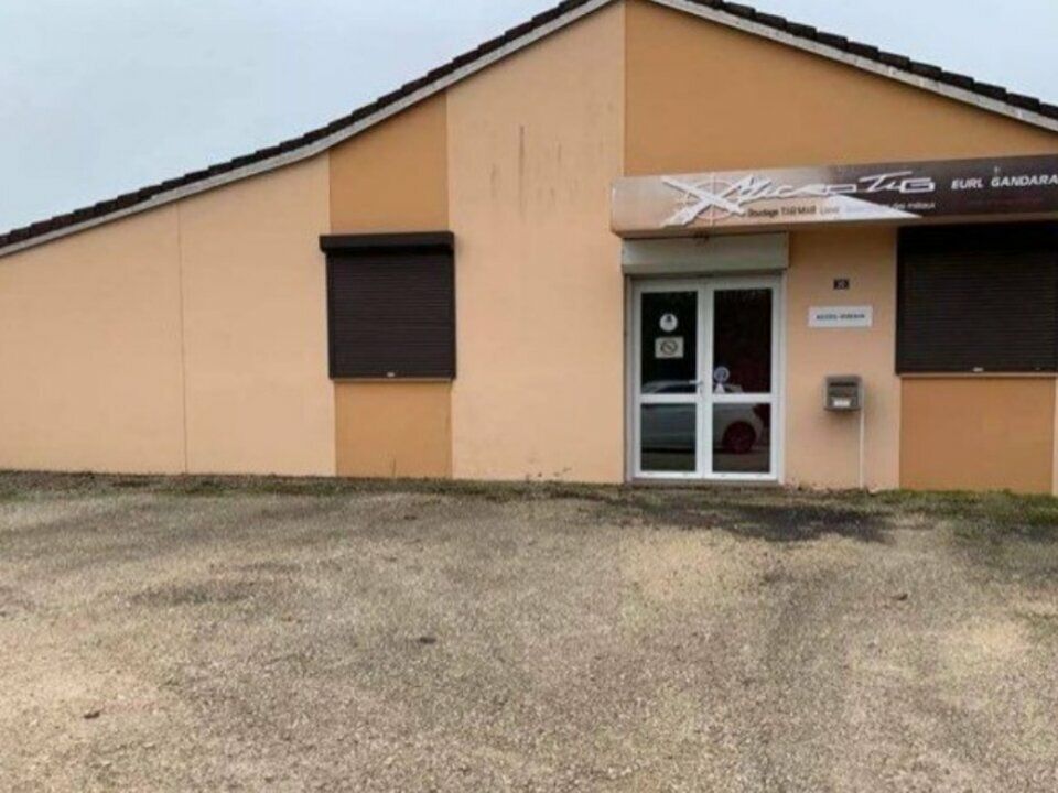Vente local d''activites 140 m² non divisibles
