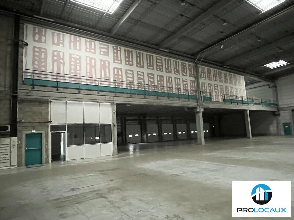 Location entrepot 5409 m² non divisibles