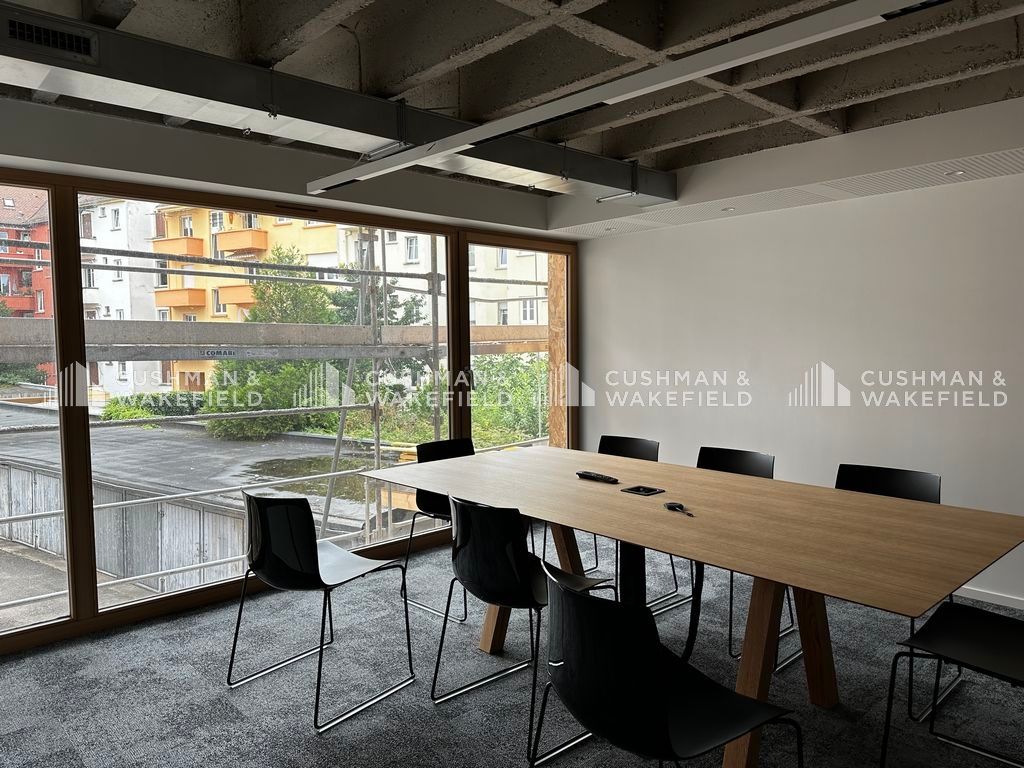 Location bureaux 295 m² divisibles à partir de 100 m²