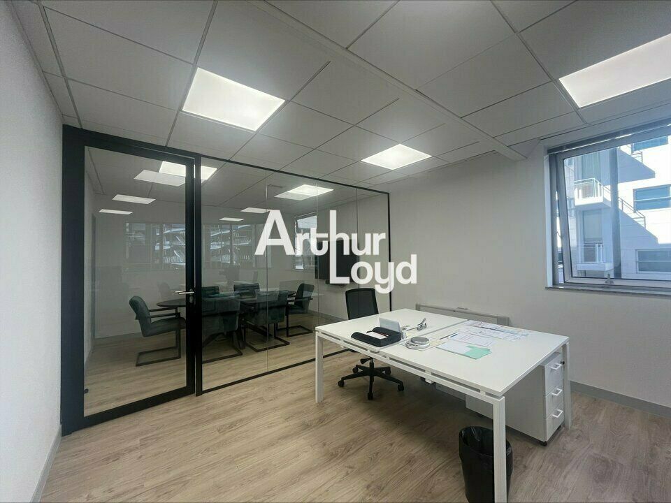 BUREAUX A LOUER A NICE  IMMEUBLE DE STANDING QUARTIER D'AFFAIRES