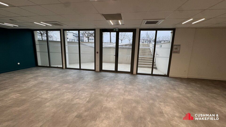 Location bureau - 3044 m²