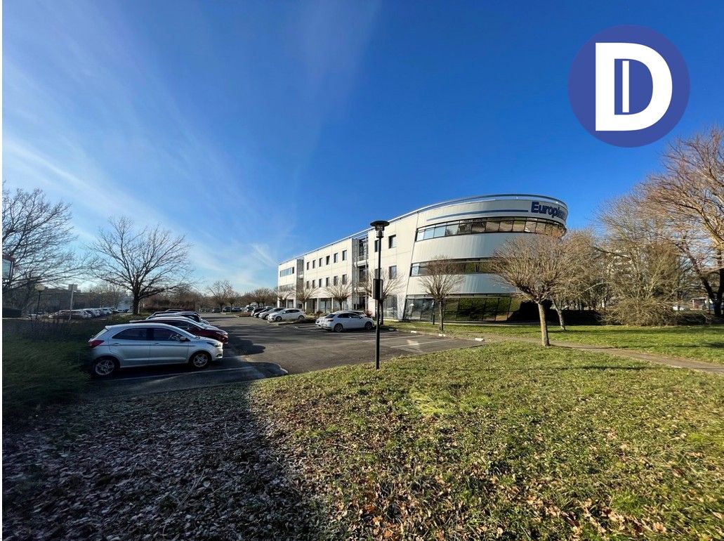 Location bureaux 137.00 m² non divisibles