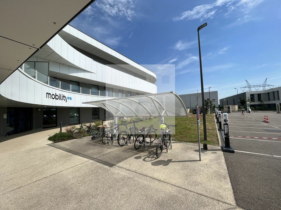 Location bureaux 143 m² non divisibles